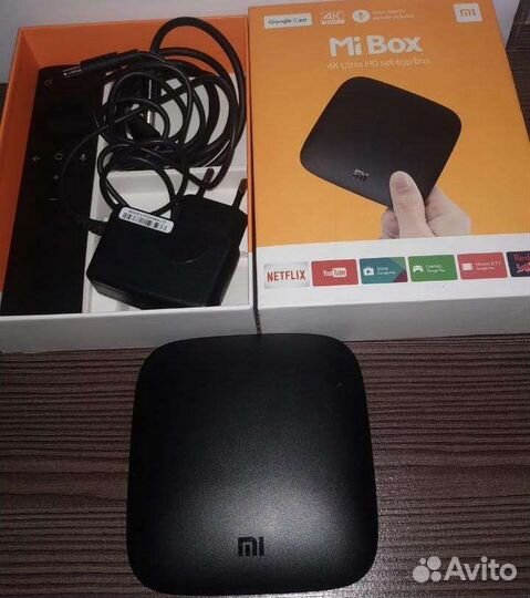 Смарт тв Xiaomi mi box mdz-16-ab