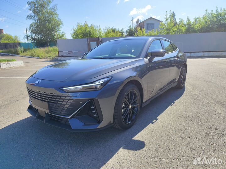 Changan UNI-V 1.5 AMT, 2022