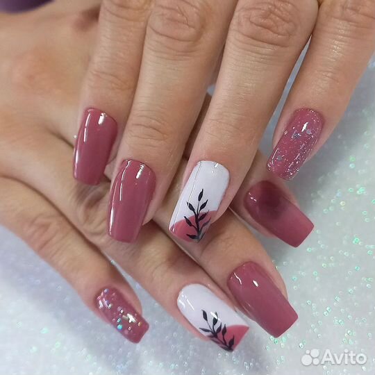 Маникюр комби и обрезной, наращивание ногтей