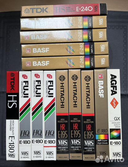 Видеокассеты VHS с записями классики кино