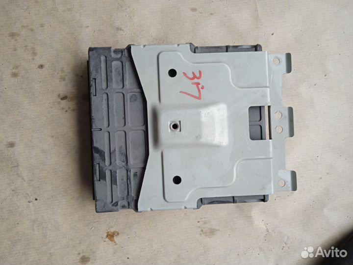 Блок управления двигателем Mitsubishi Lancer 9