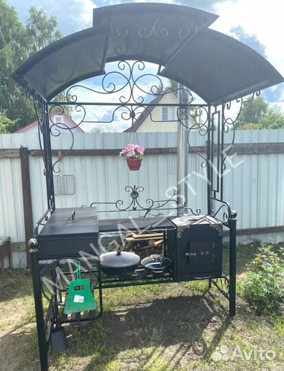 Мангал с крышей