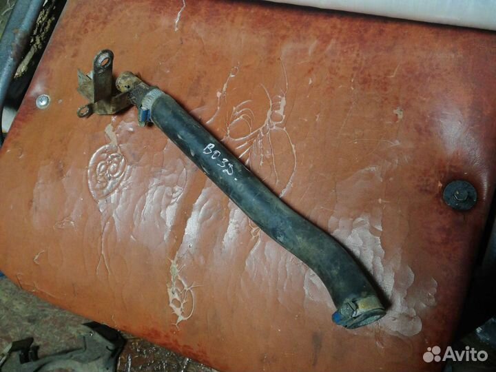 Патрубок шланг системы охлаждения Нива Шевроле