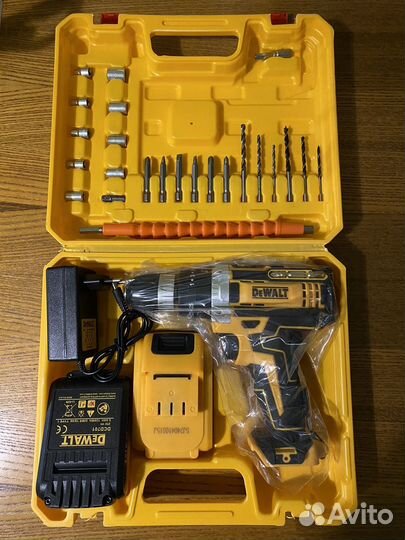 Аккумуляторные шуруповерты DeWalt 21V Makita 18V