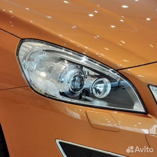 Стекло фары Volvo S60 2010-2013