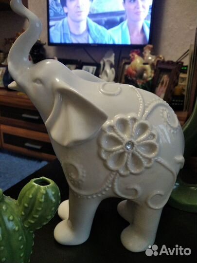 Фарфоровые статуэтки