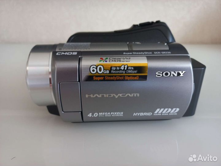 Видеокамера Sony DCR-SR220E