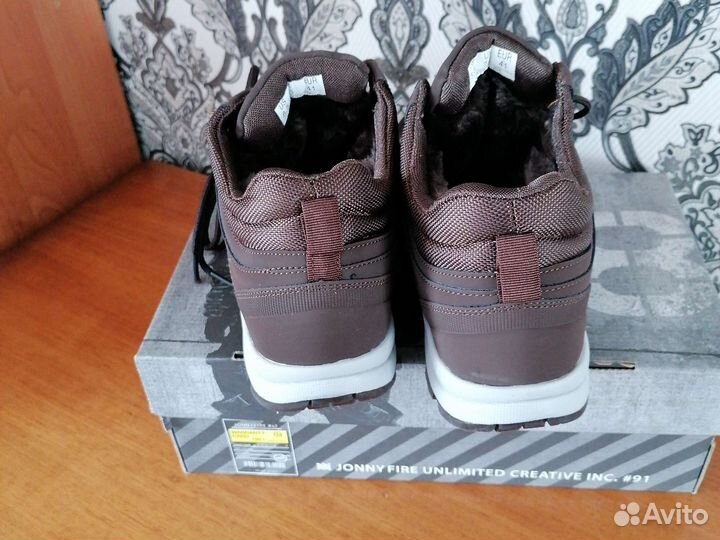 Мужские зимние кроссовки 41размер