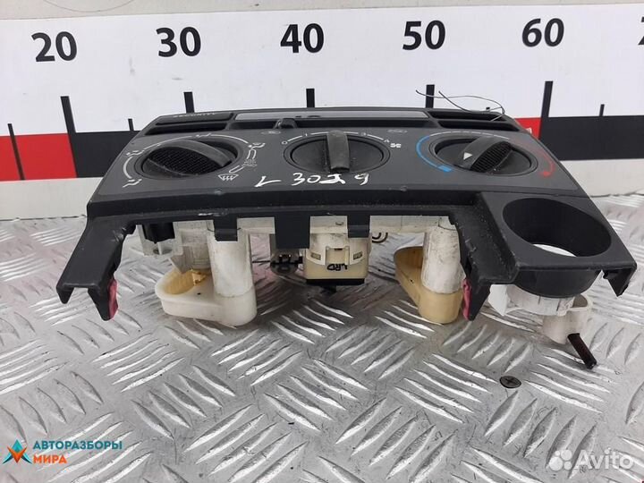 Блок управления печки / климат-контроля Toyota