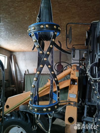 Недоуздки,узды, шлеи,вожи