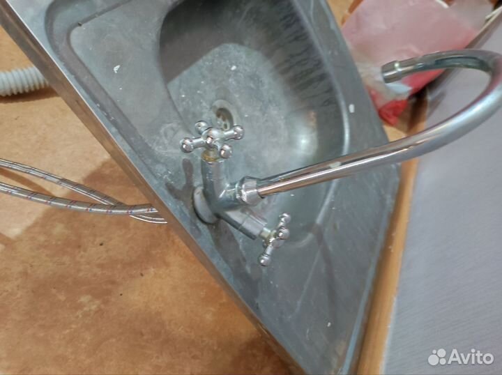 Смеситель с мойкой на 60 см