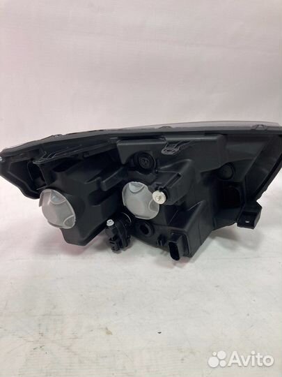 Фары Bi-Led на Лада Веста