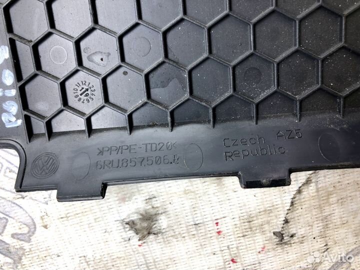 Крышка блока предохранителей Volkswagen Polo 5