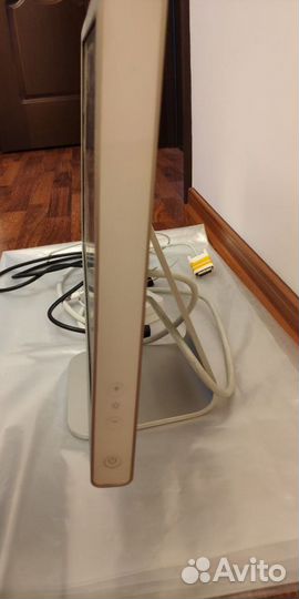 Нерабочий монитор Apple Cinema Display 20