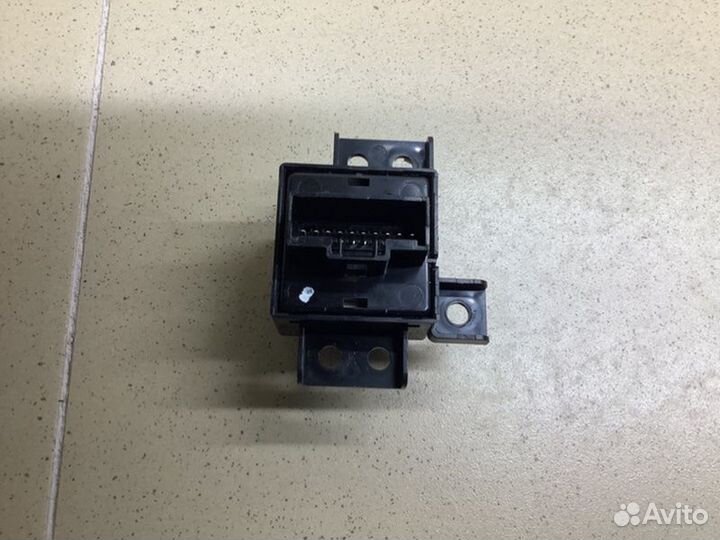 Кнопка многофункциональная Kia Sportage 2010-2015