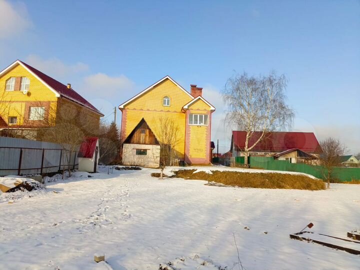 Дом 262,3 м² на участке 15 сот.