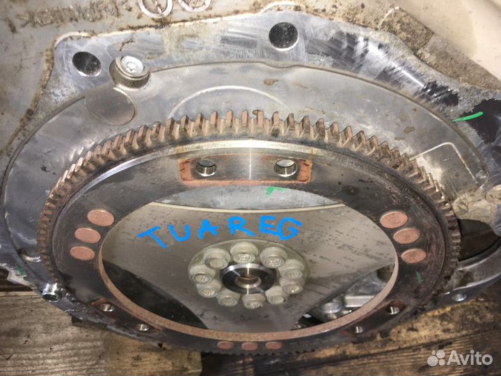 Маховик двигателя (Volkswagen Touareg)