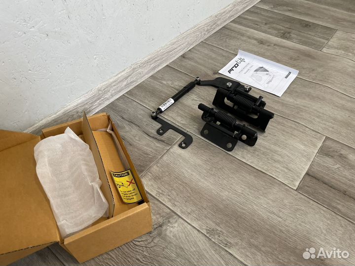 Амортизатор борта Mitsubishi L200