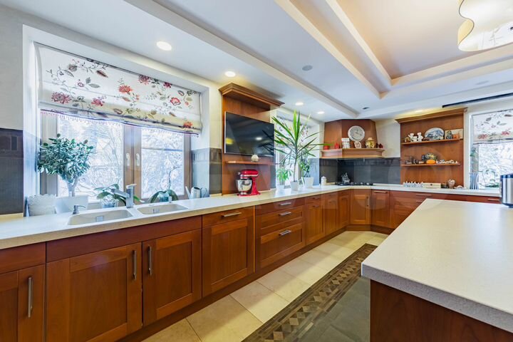 Дом 480 м² на участке 29 сот.