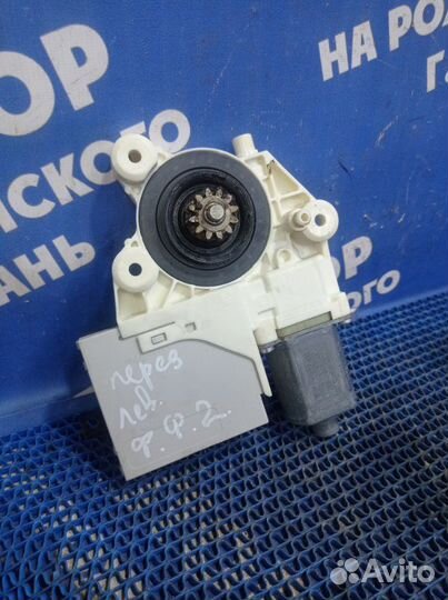 Моторчик стеклоподъемника Ford Focus 2 универсал