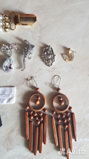 Брошка времен ссср, бусы, зажим на рубашку, серьги