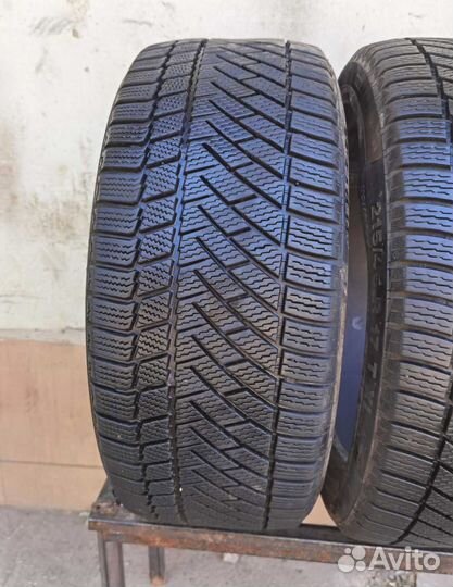 Continental ContiVikingContact 6 215/45 R17 99T