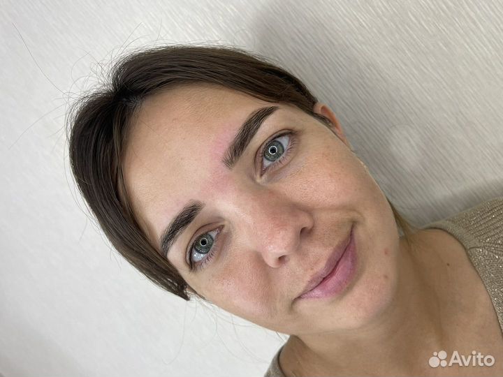 Коррекция и окрашивание бровей