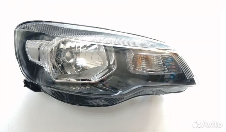 Фара правая 81110TKA50 для V5 FAW