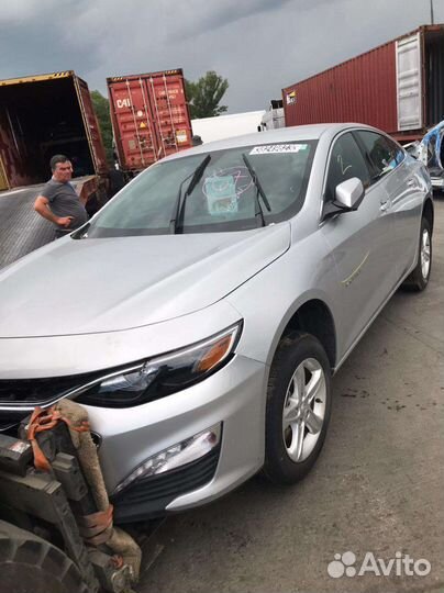 Chevrolet Malibu 9 покалывание