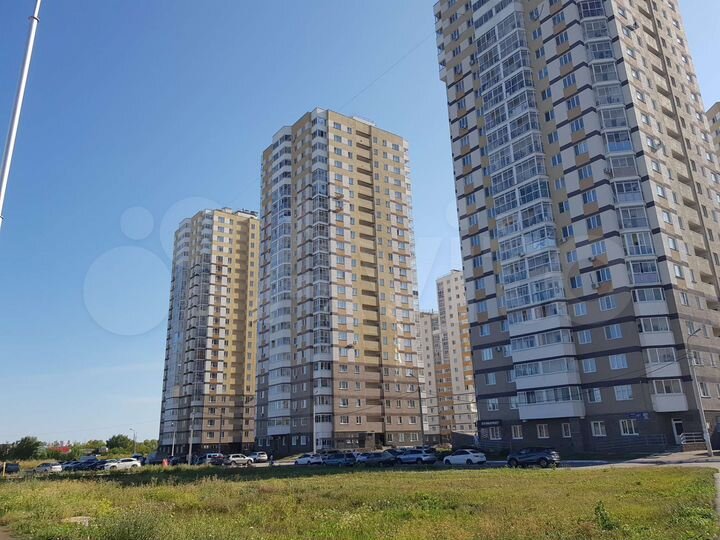 3-к. квартира, 70 м², 2/25 эт.