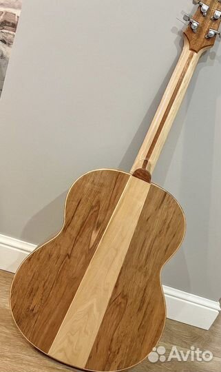 Мастеровая акустическая гитара (Массив)