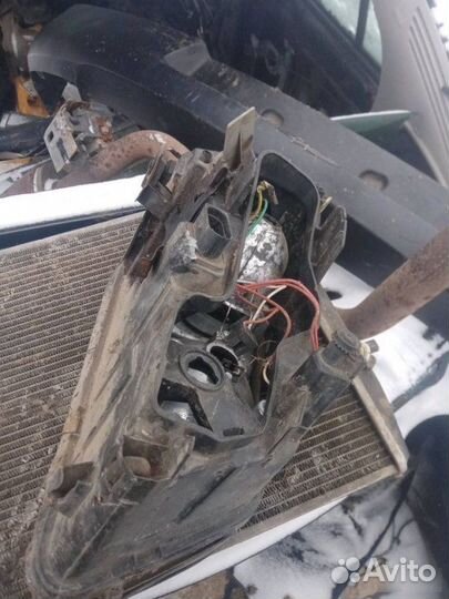 Фара передняя правая Audi A6 C5 1997