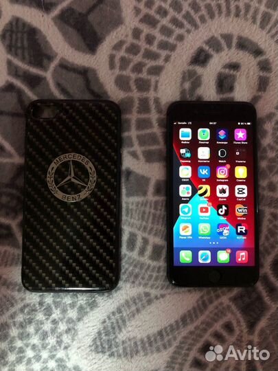 iPhone 8 Plus, 64 ГБ