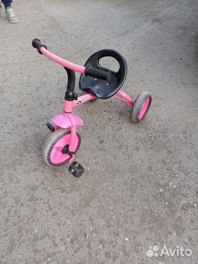 Трехколесный велосипед