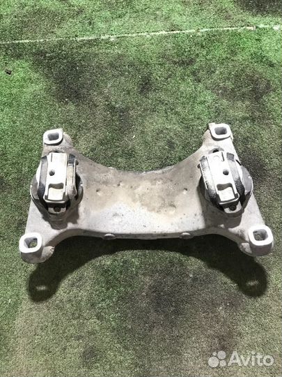 Траверса Audi A8 D3 BVJ 4.2 FSI 2007