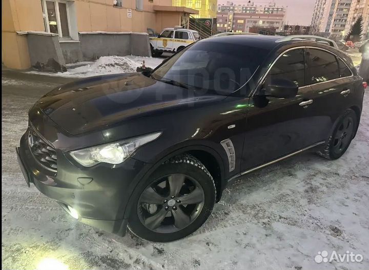 Infiniti FX37 3.7 AT, 2011, 217 000 км
