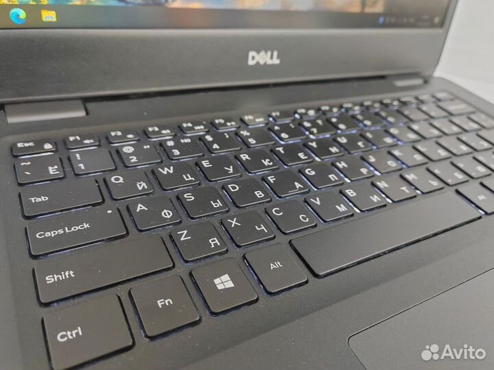 Ноутбук Dell i3 с 14