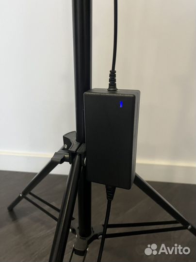 Кольцевая лампа для наращивания ресниц