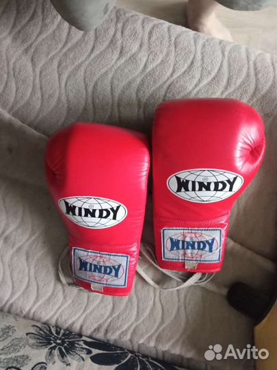 Боксерские перчатки windy