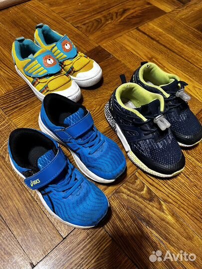 Кроссовки детские