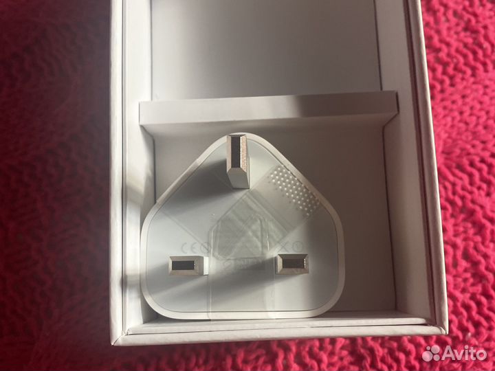 Блок питания iPhone