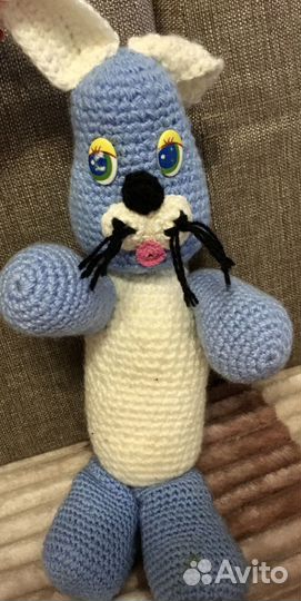 Вязанная игрушка «Заяц»