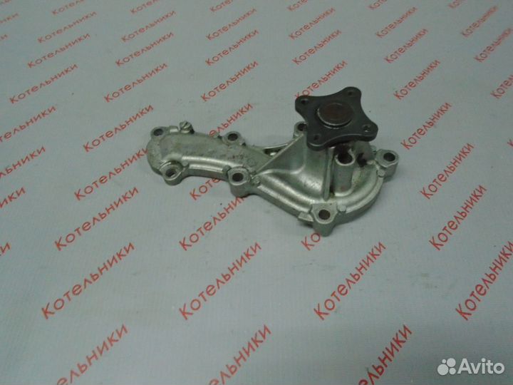 Nissan 21010-9F605 Насос водяной (помпа)