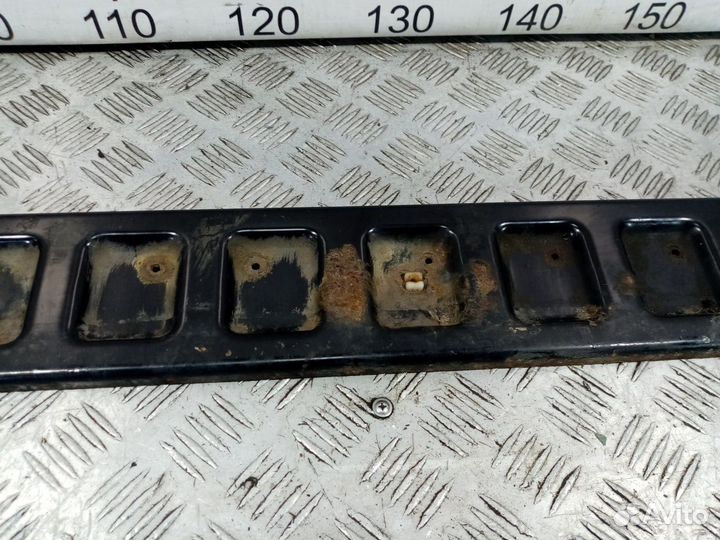 Б/У Балка подрадиаторная Ford#003