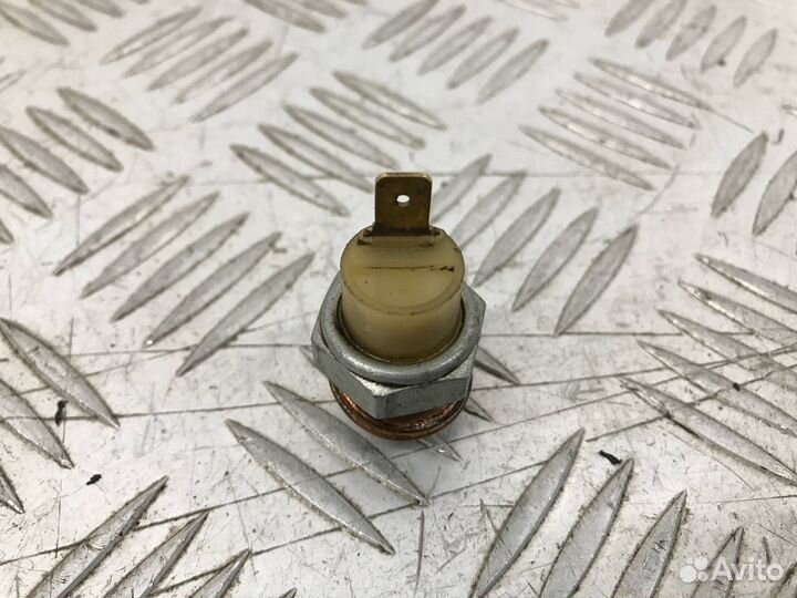 Б/У Датчик давления масла (Двигателя) Volkswagen