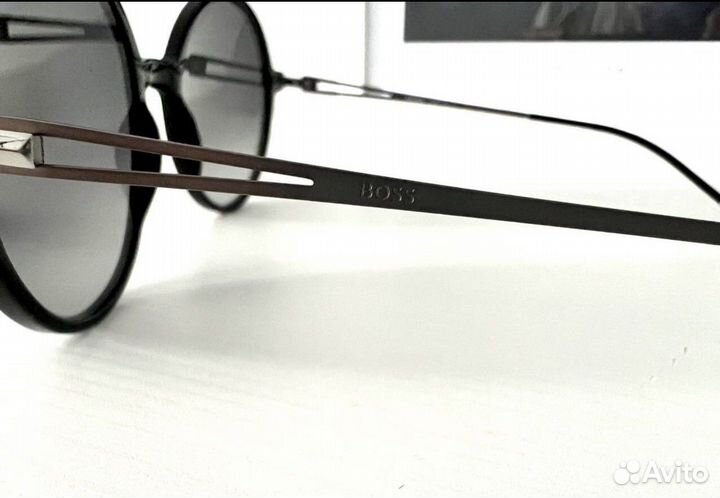 Солнцезащитные очки hugo boss унисекс