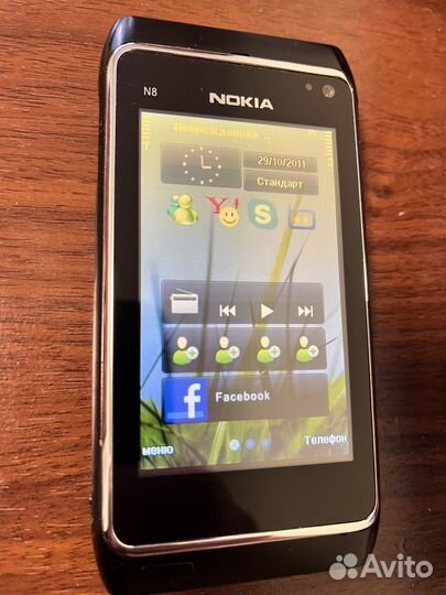 Телефон Nokia N8