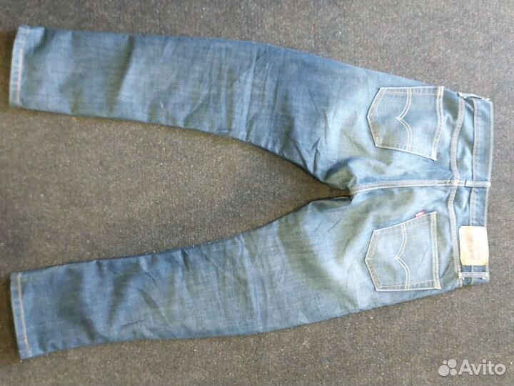 Джинсы levis 513