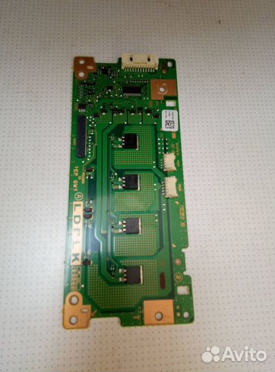 Sony KDL-55W955B,KDL-32CX520