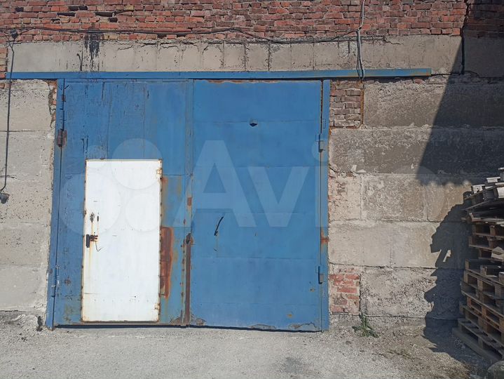 Холодный Склад, 82 м²